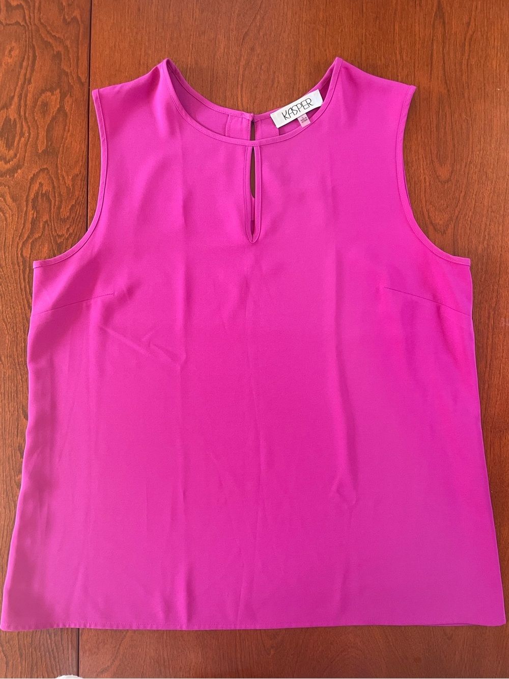 Kasper Women's Bright Fuchsia Sleeveless Keyhole Top